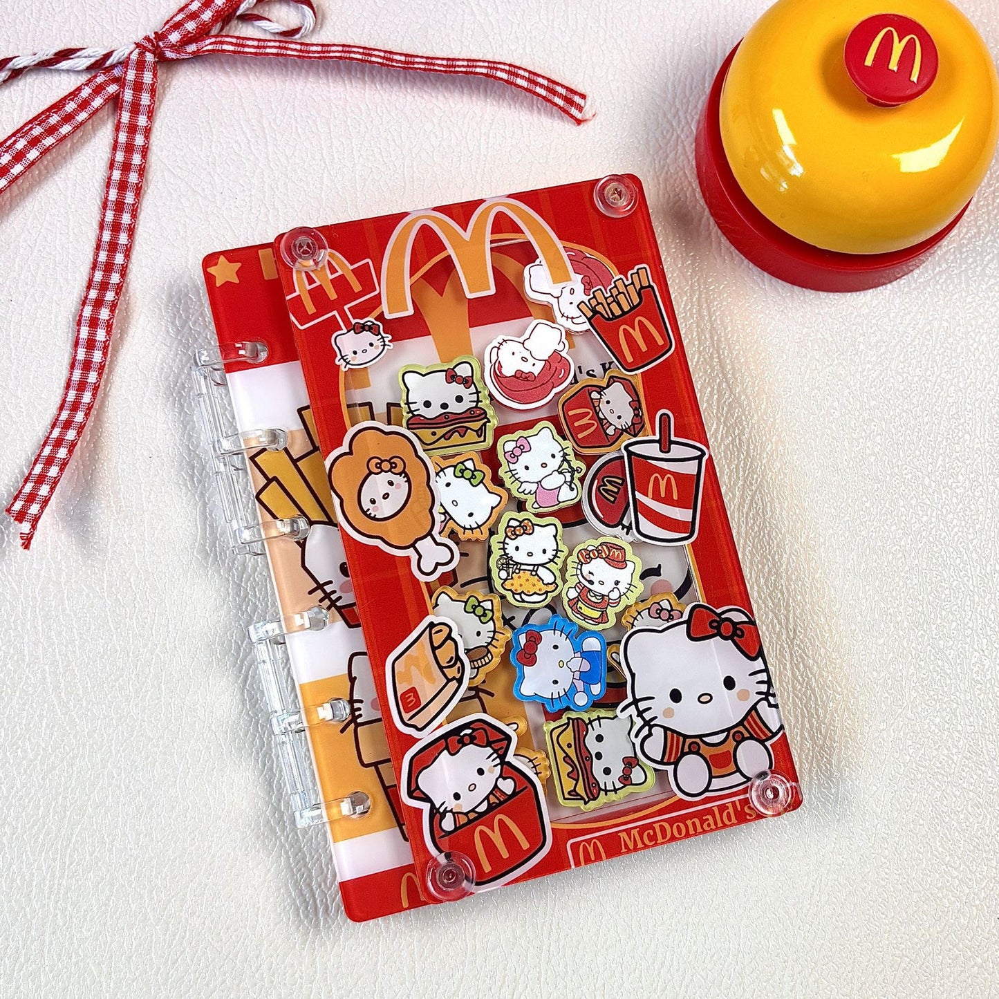 Japanese-style cartoon A7 loose-leaf notebook/shaker notebook/notebook with cute feminine design and high visual appeal for anime enthusiasts/students/acrylic products